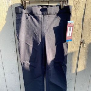 Gloria Vanderbilt Pants NWT